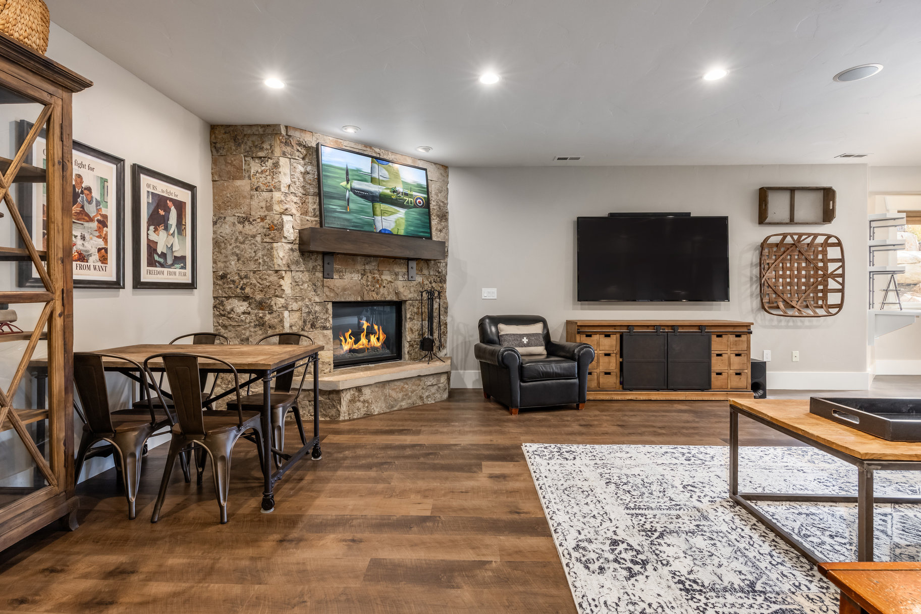 MOUNTAIN RANCH ESTATES - Residential