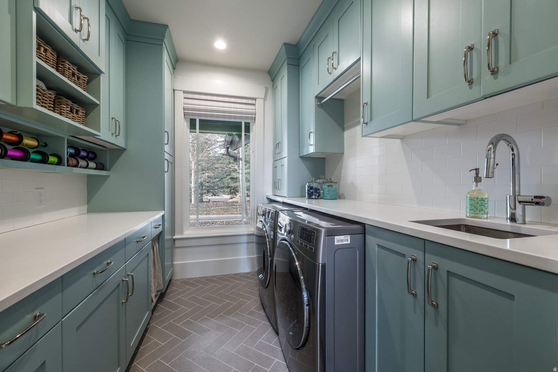 MOUNTAIN RANCH ESTATES - Residential