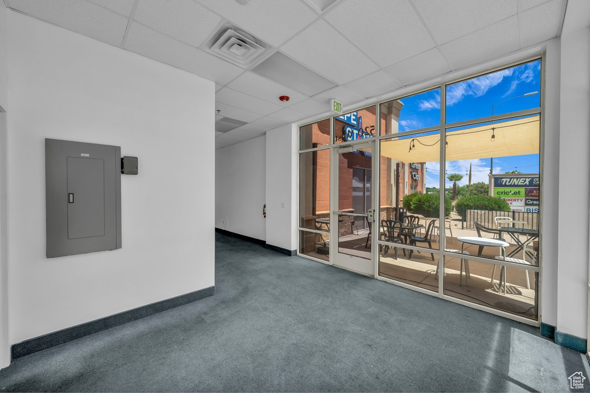 SANDALE AMD - Commercial Lease