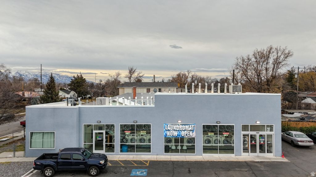 Photo of 1315 W 500 N, Salt Lake City, UT 84116 (MLS # 2143526)