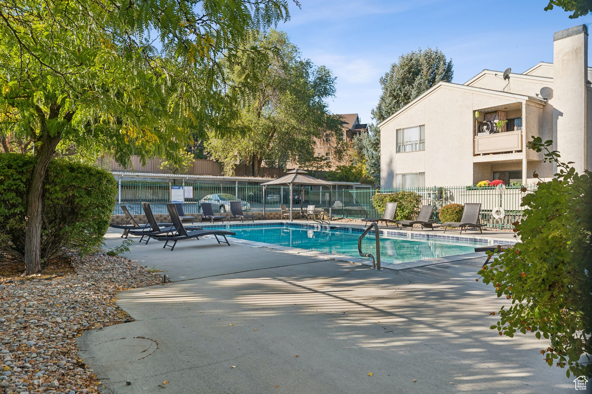 HILL CREEK CONDOS - Residential