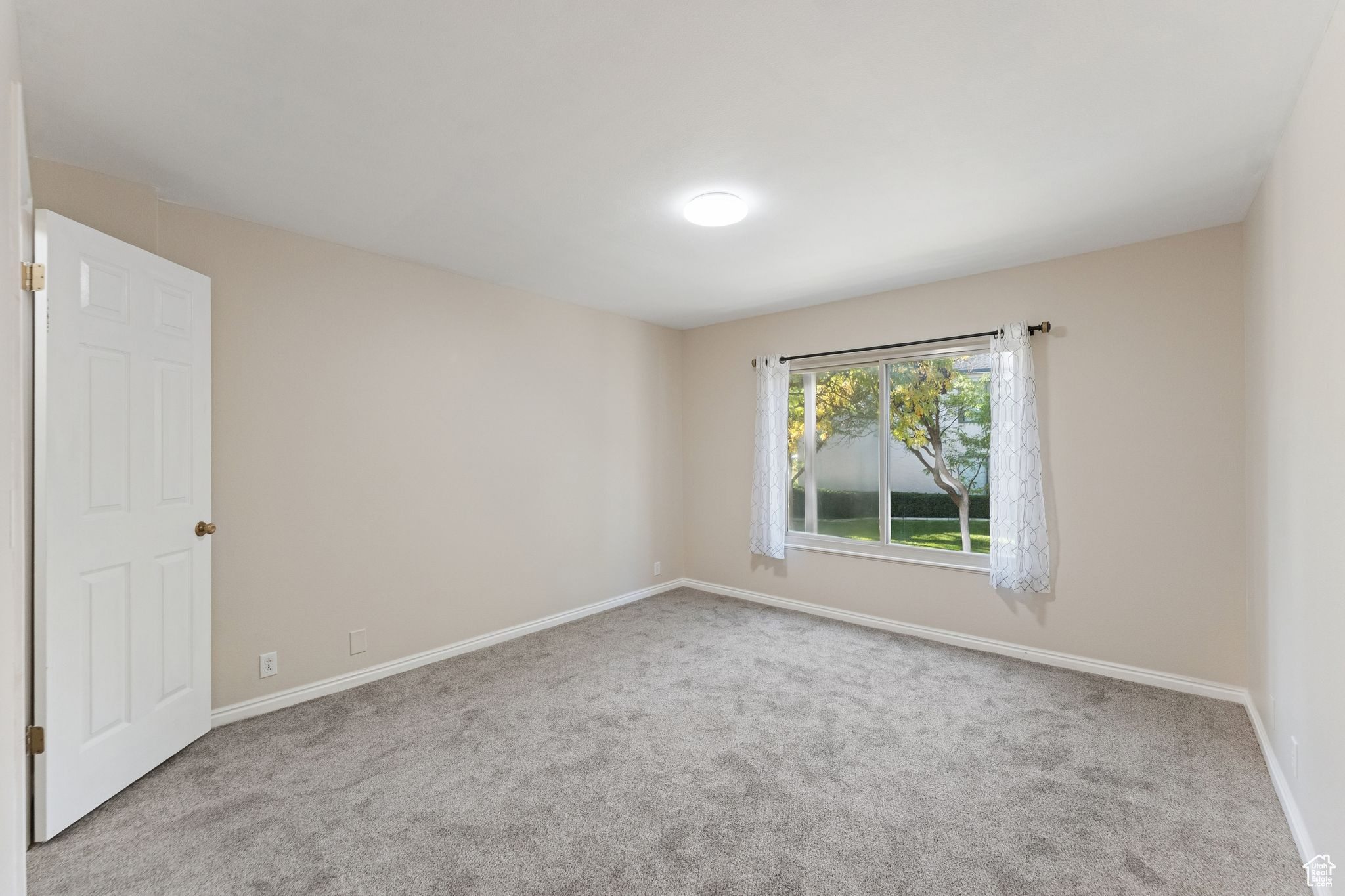 HILL CREEK CONDOS - Residential