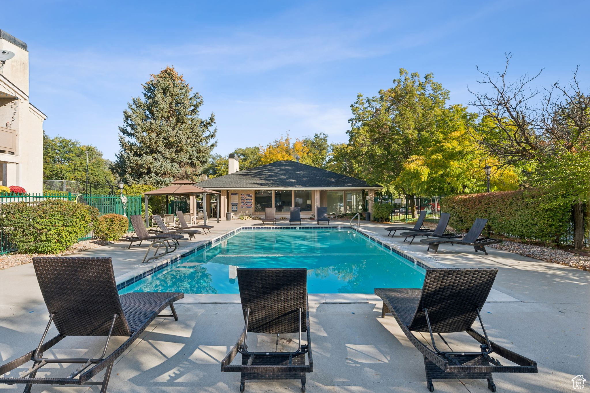HILL CREEK CONDOS - Residential