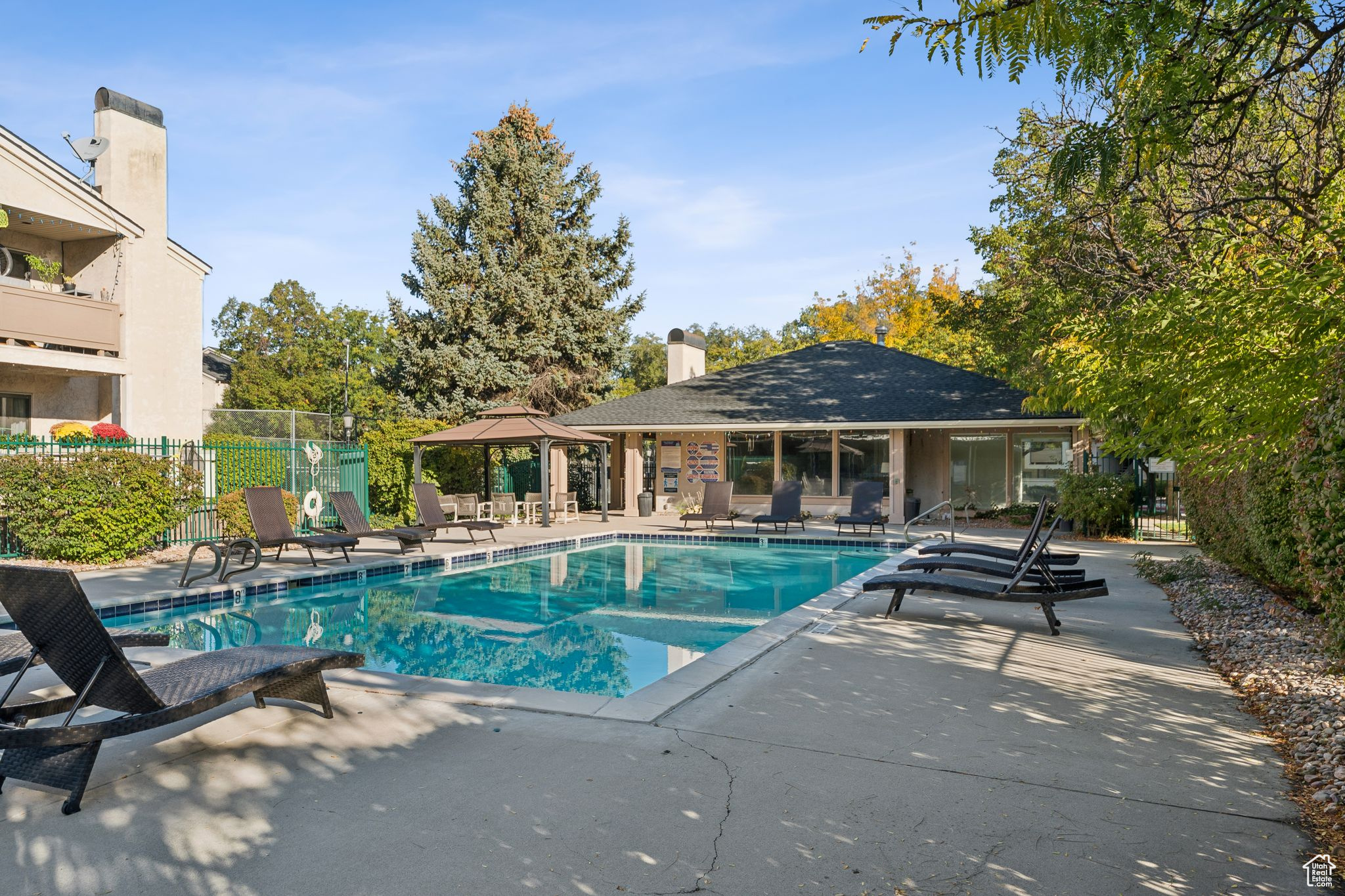 HILL CREEK CONDOS - Residential
