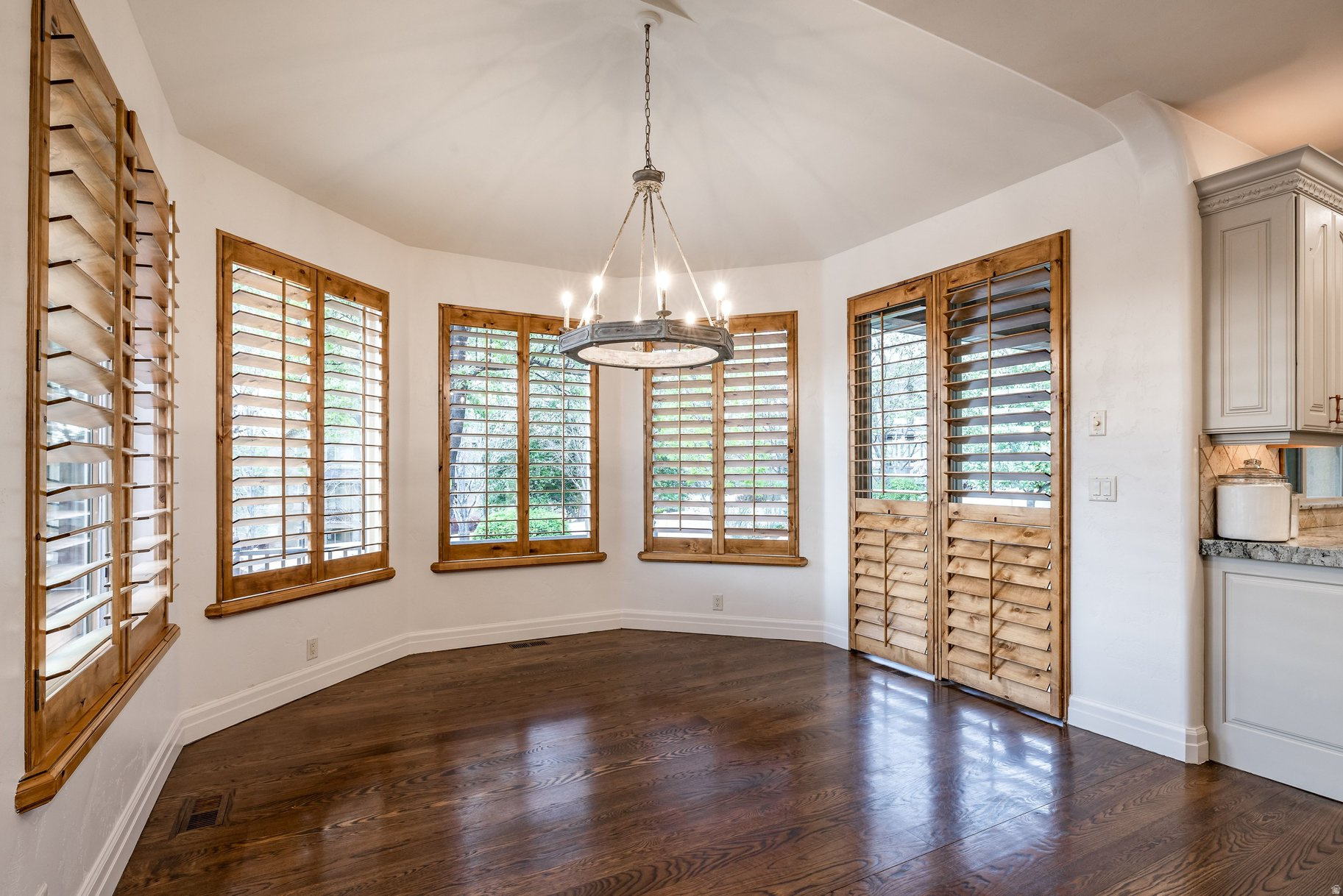 SOMERSET RIDGE - Residential