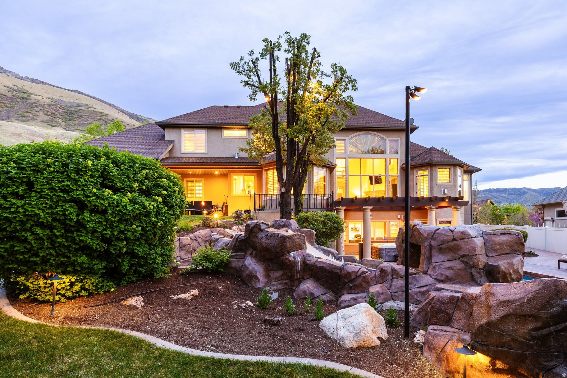 SOMERSET RIDGE - Residential