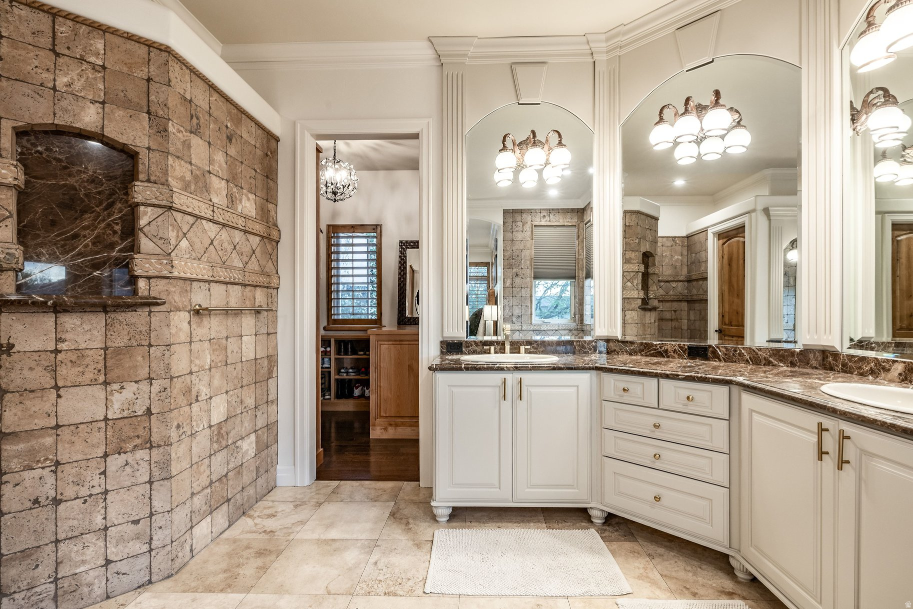 SOMERSET RIDGE - Residential