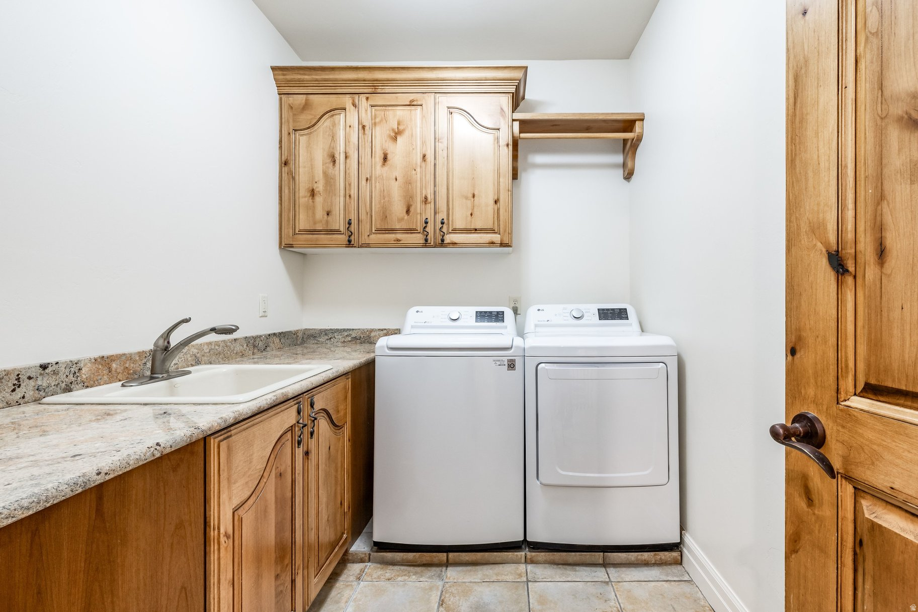 SOMERSET RIDGE - Residential