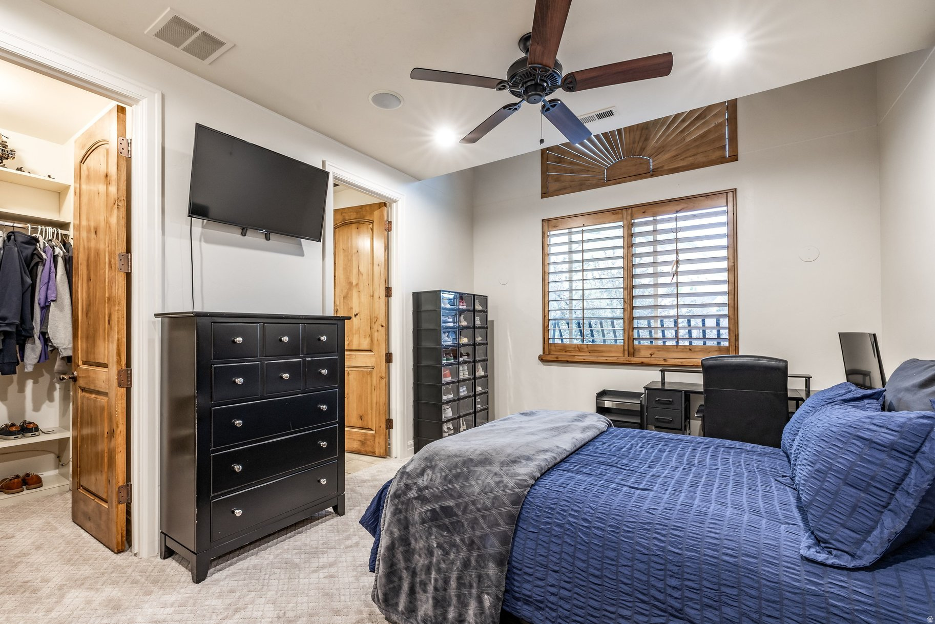 SOMERSET RIDGE - Residential