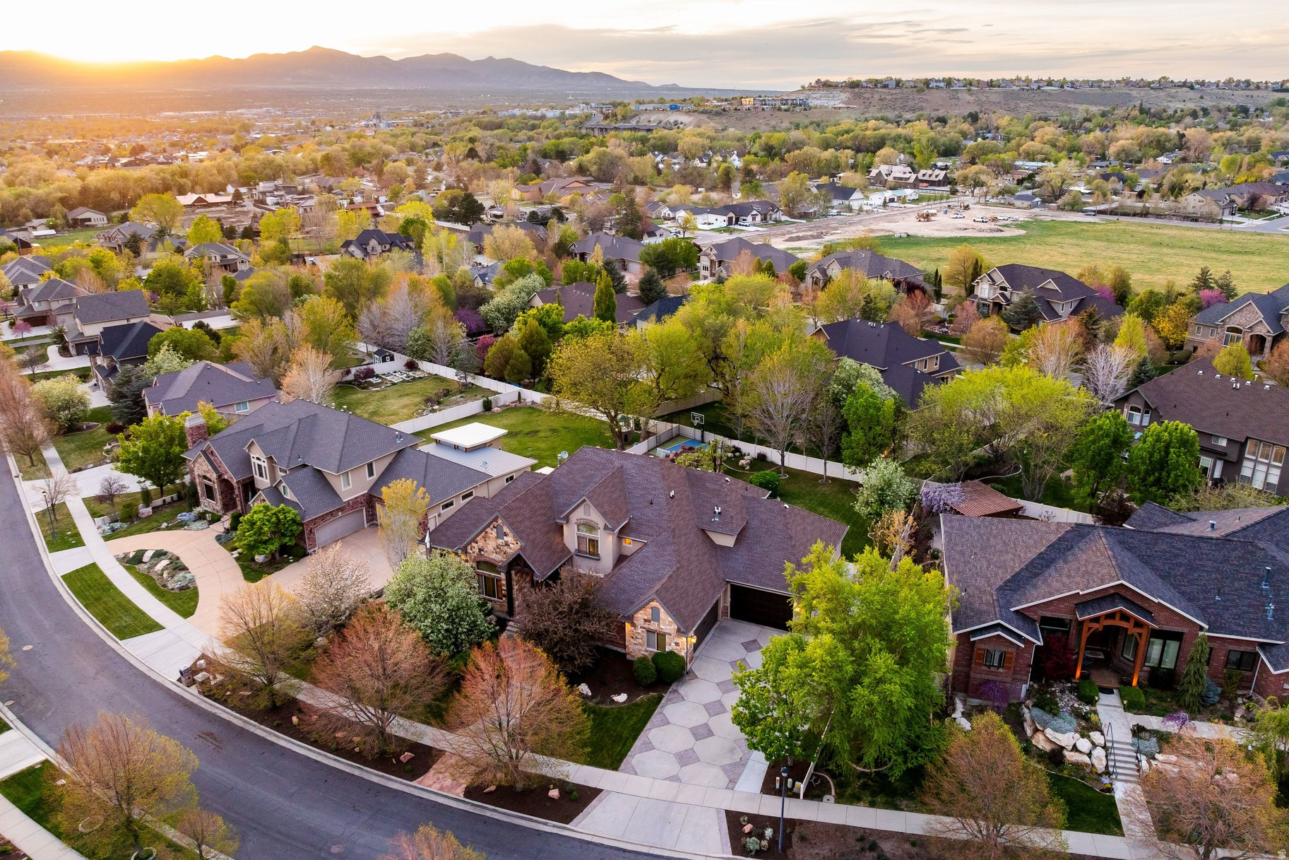 SOMERSET RIDGE - Residential
