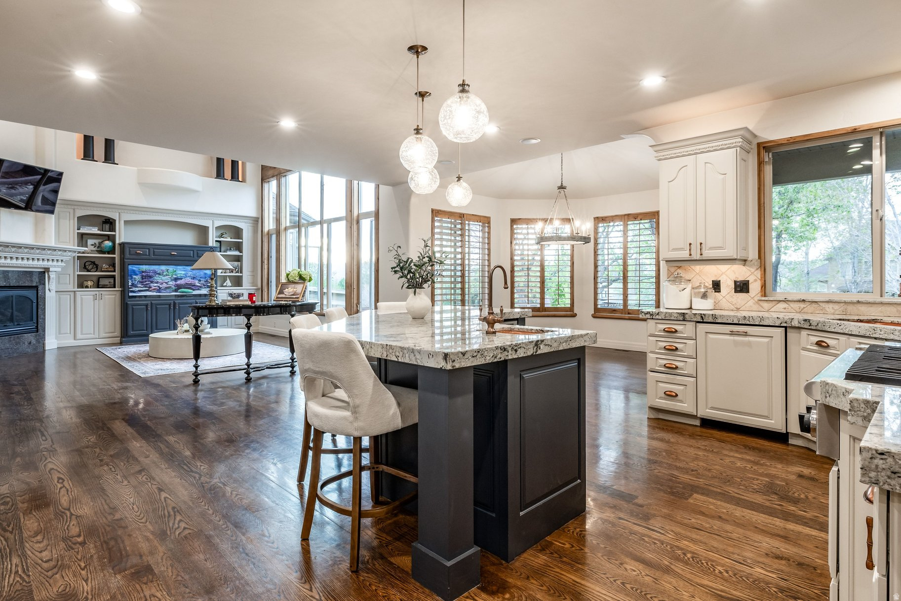 SOMERSET RIDGE - Residential