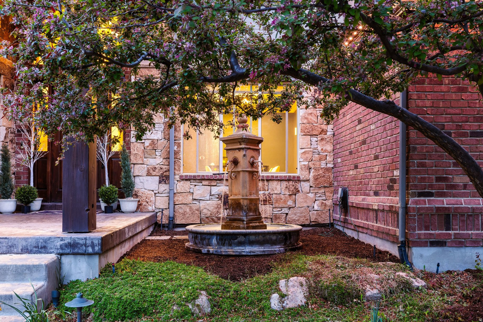 SOMERSET RIDGE - Residential