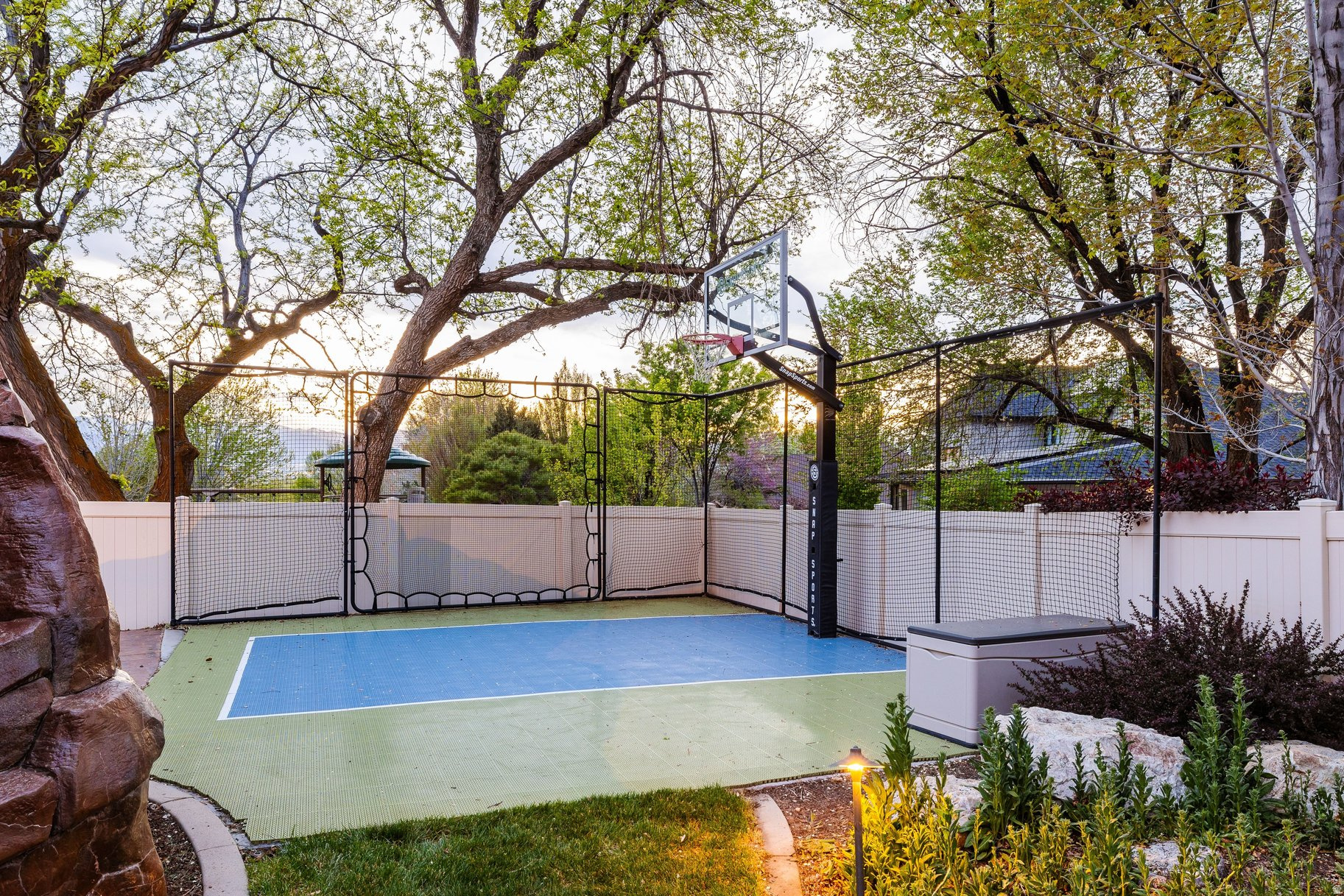 SOMERSET RIDGE - Residential