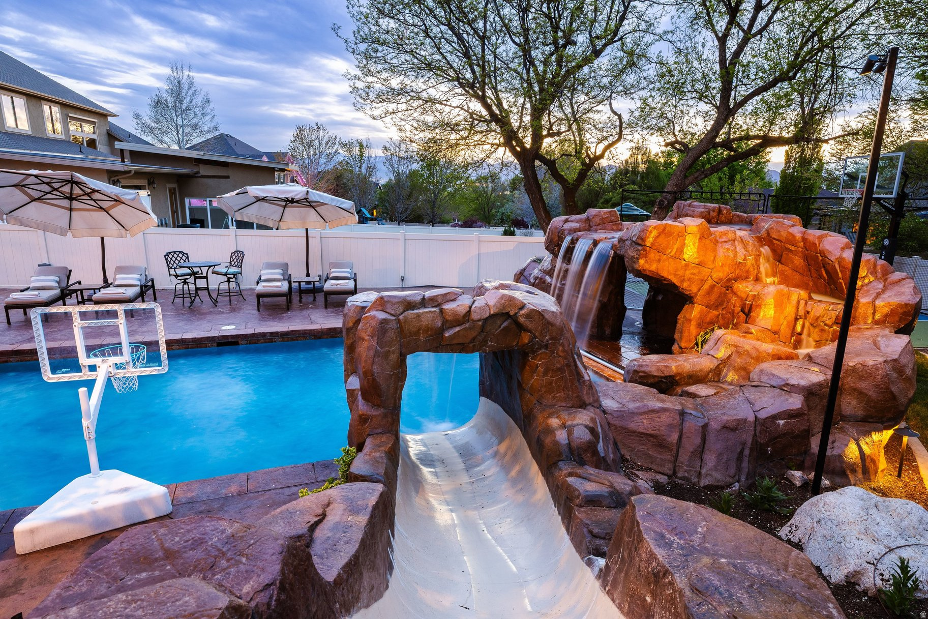 SOMERSET RIDGE - Residential