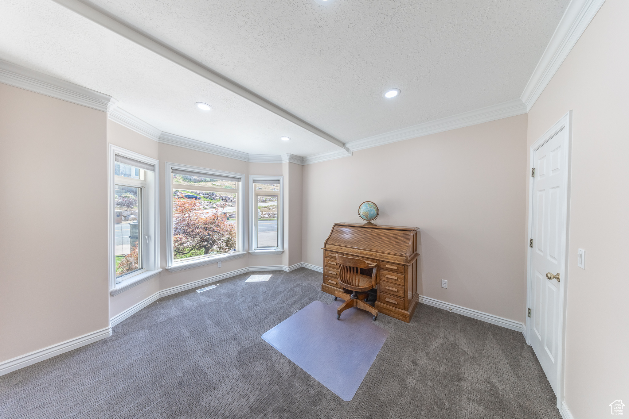 GRANADA HILLS - Residential