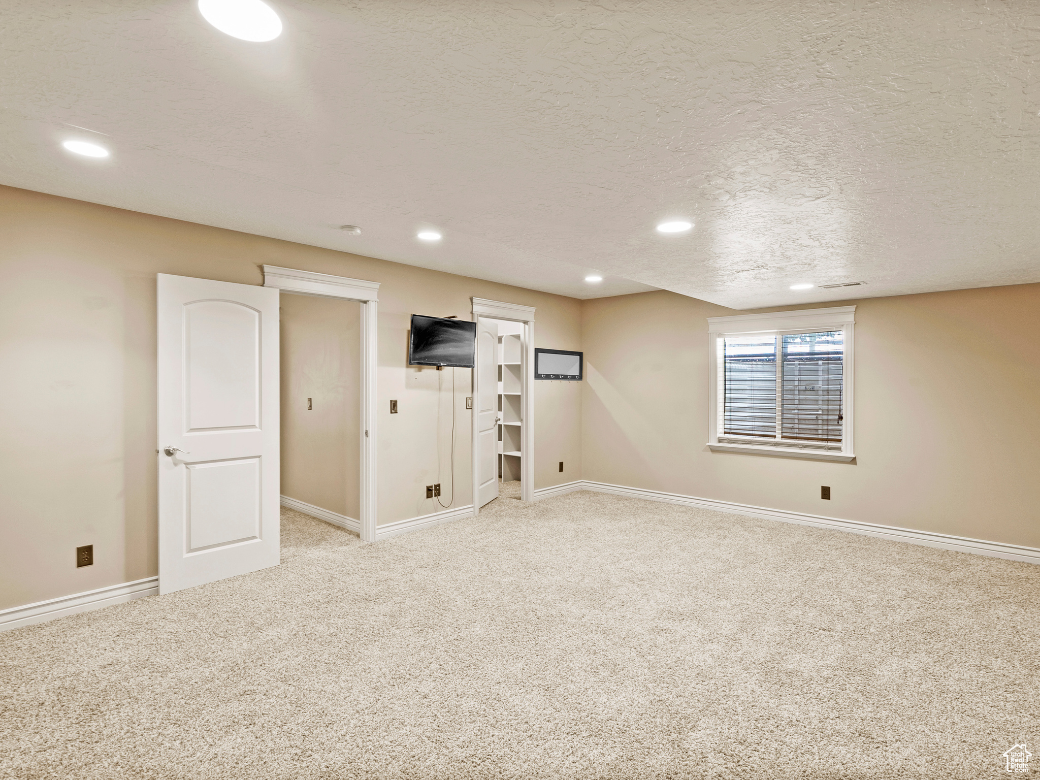 BROOKFIELD ESTATES - Residential
