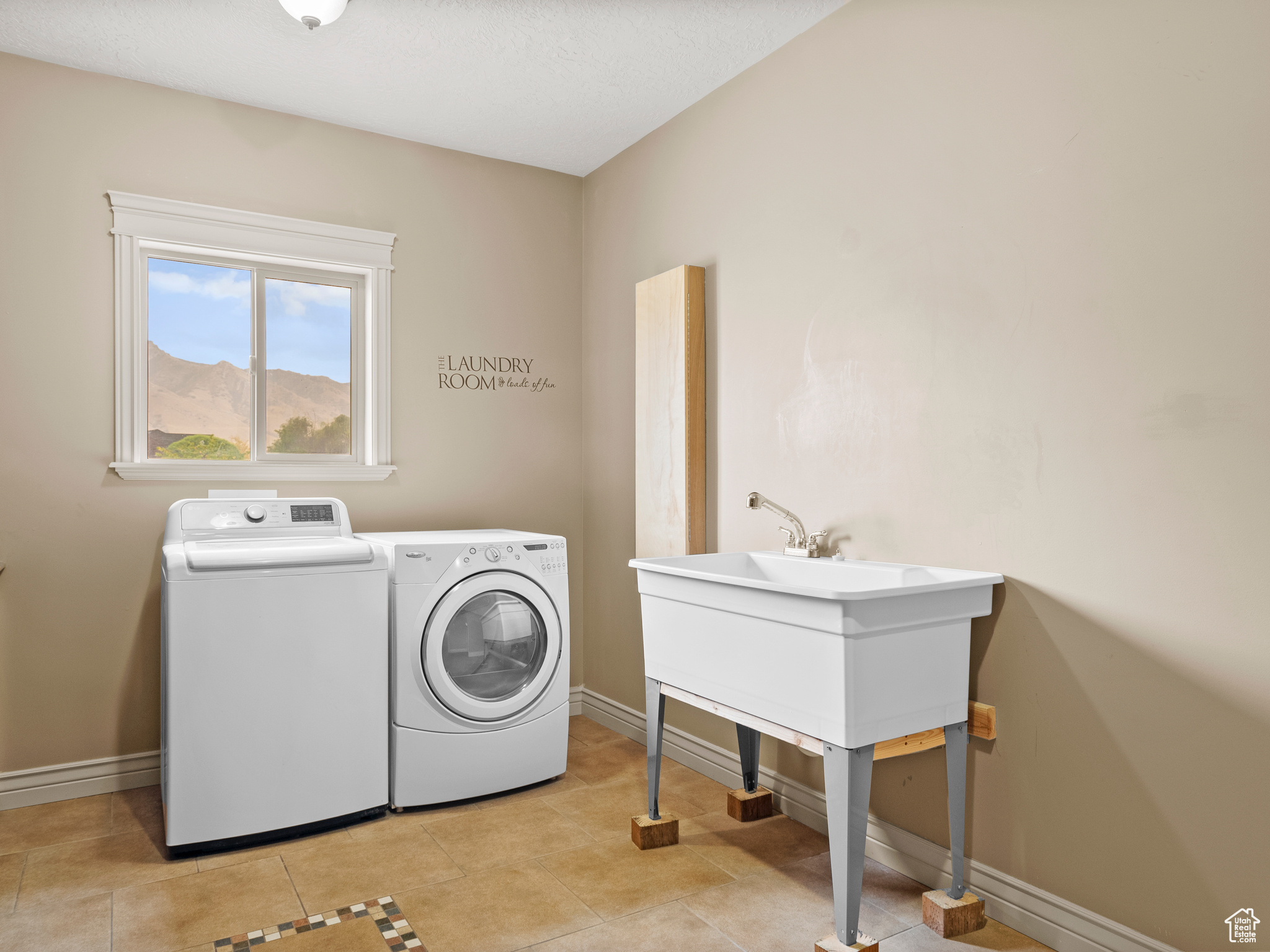 BROOKFIELD ESTATES - Residential