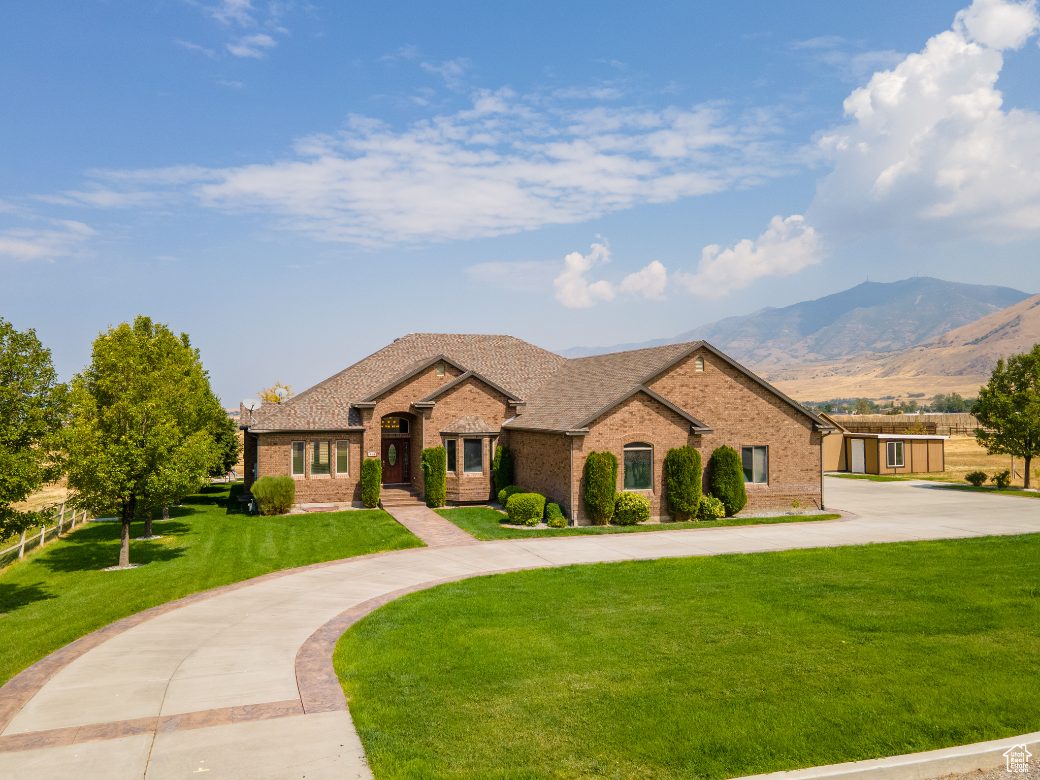 BROOKFIELD ESTATES - Residential