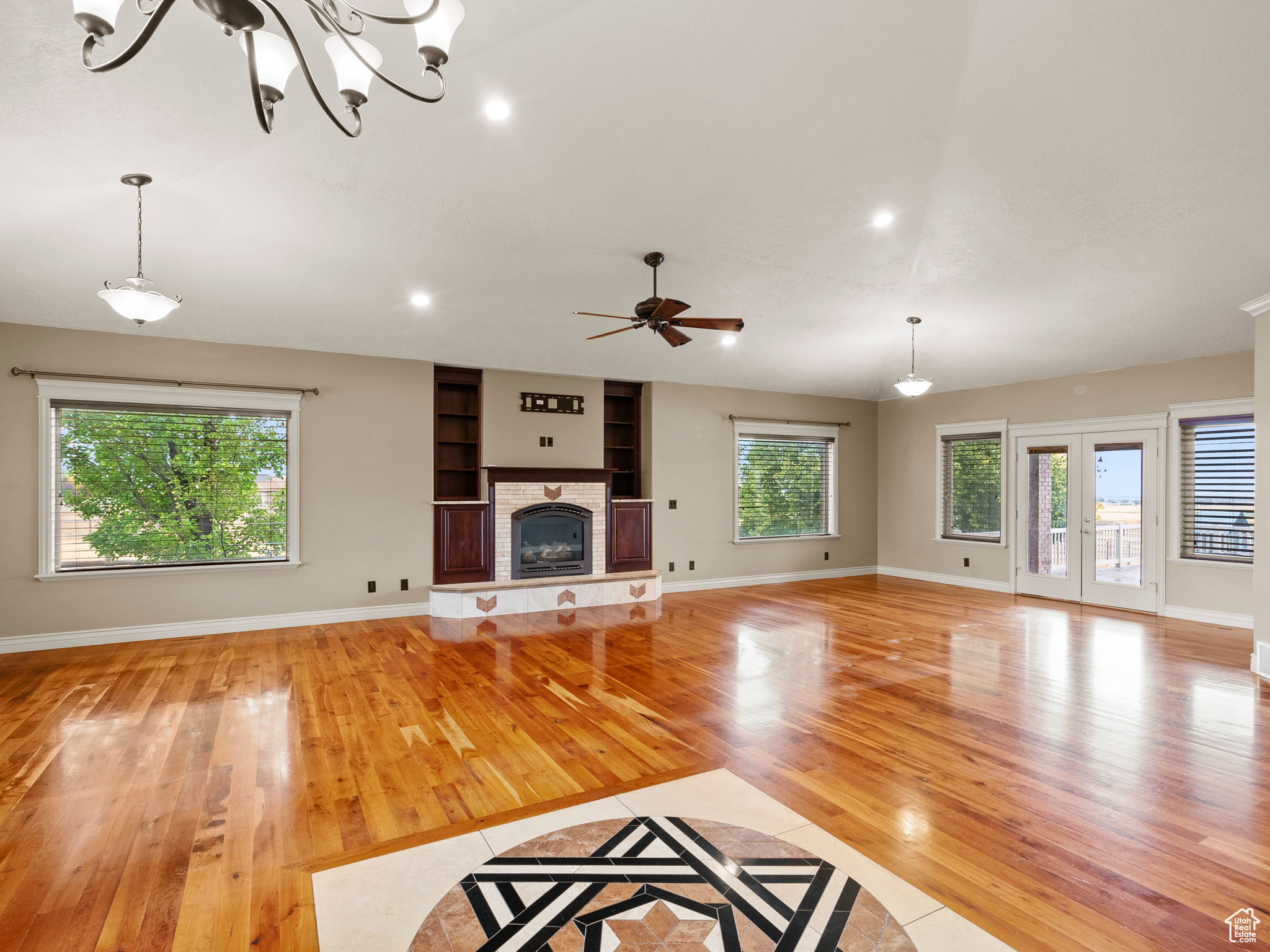 BROOKFIELD ESTATES - Residential