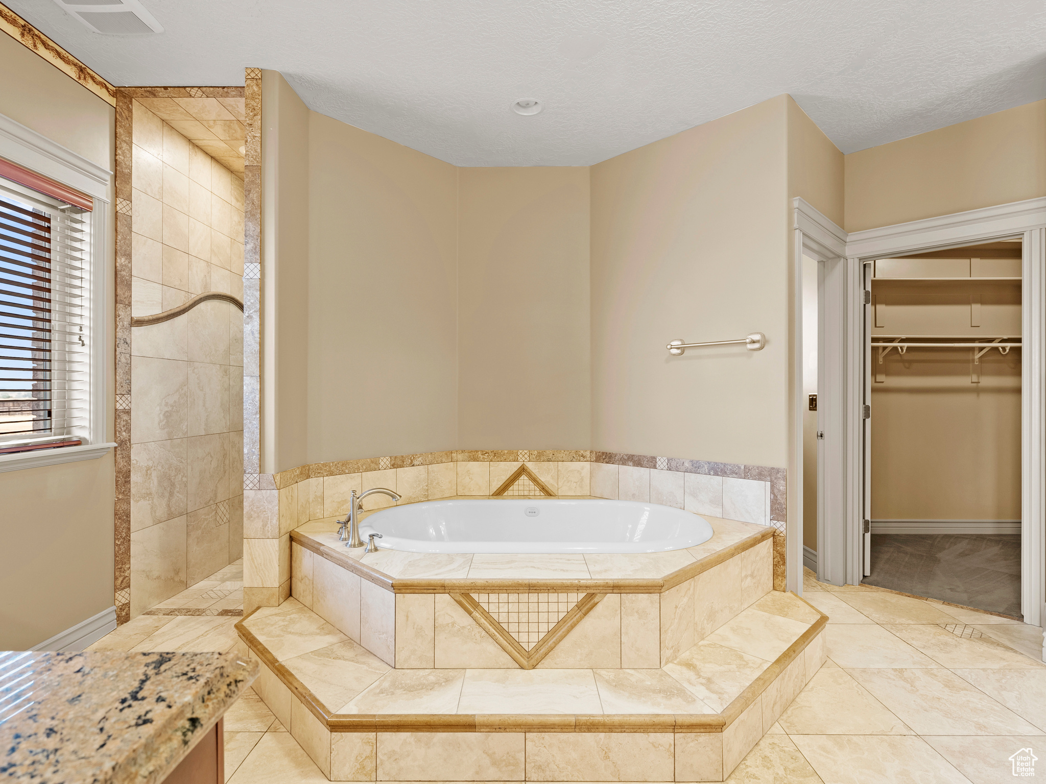 BROOKFIELD ESTATES - Residential