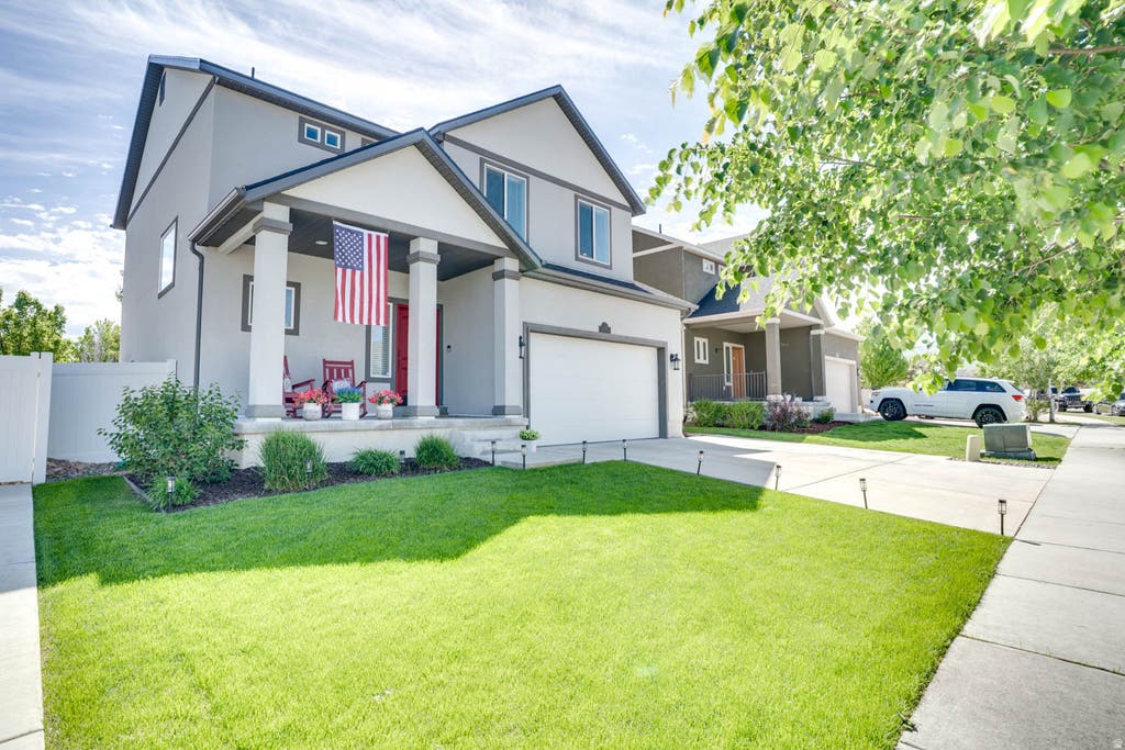 Photo of 1055 S MEADOW WALK LN, Heber City, UT 84032 (MLS # 2162740)