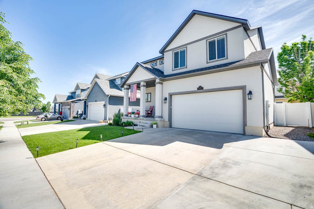 Photo of 1055 S MEADOW WALK LN, Heber City, UT 84032 (MLS # 2162740)