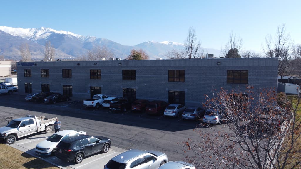 Photo of 1343 W FLINT MEADOW DR, Kaysville, UT 84037 (MLS # 2136467)