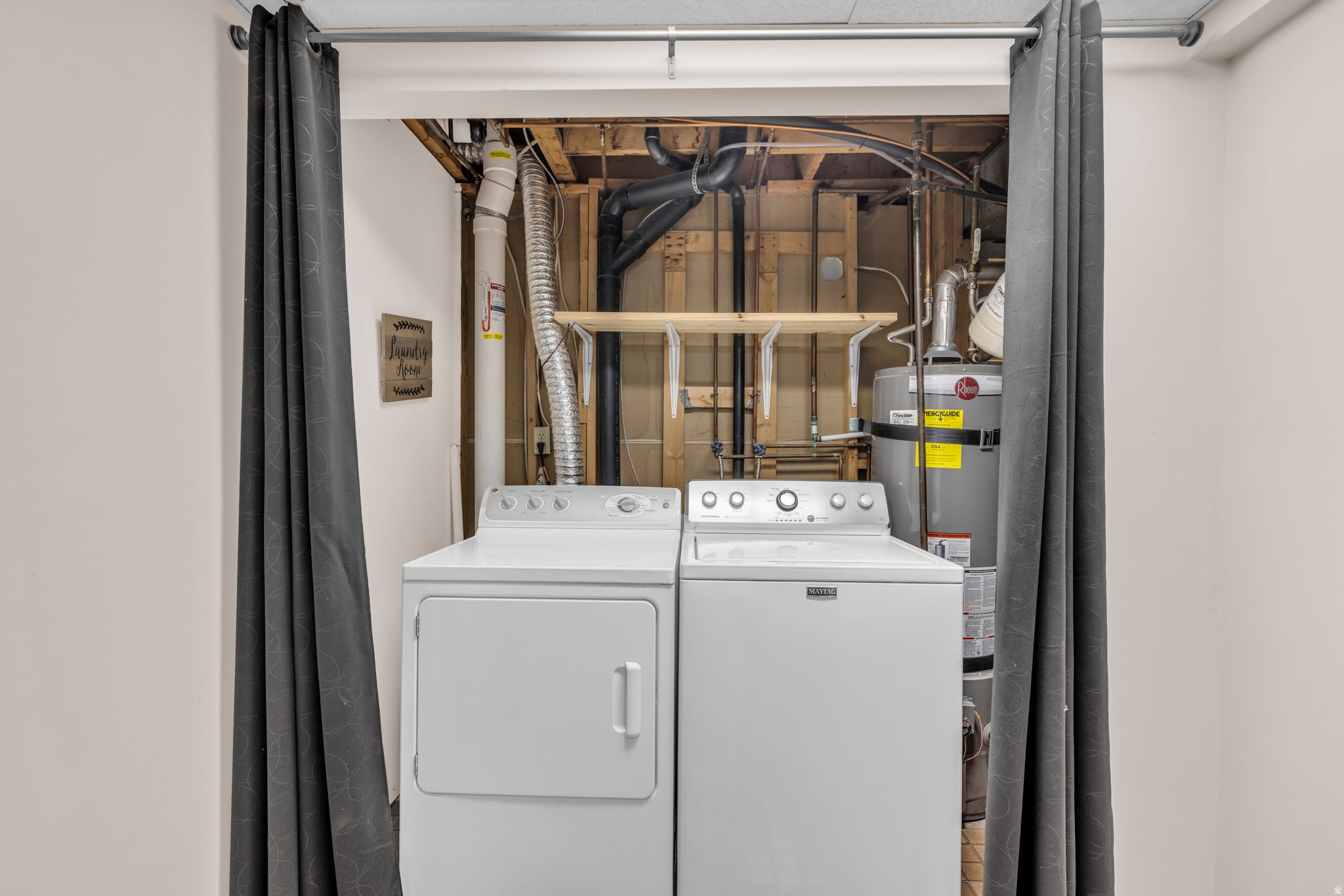 RIVERVIEW EAST - Residential