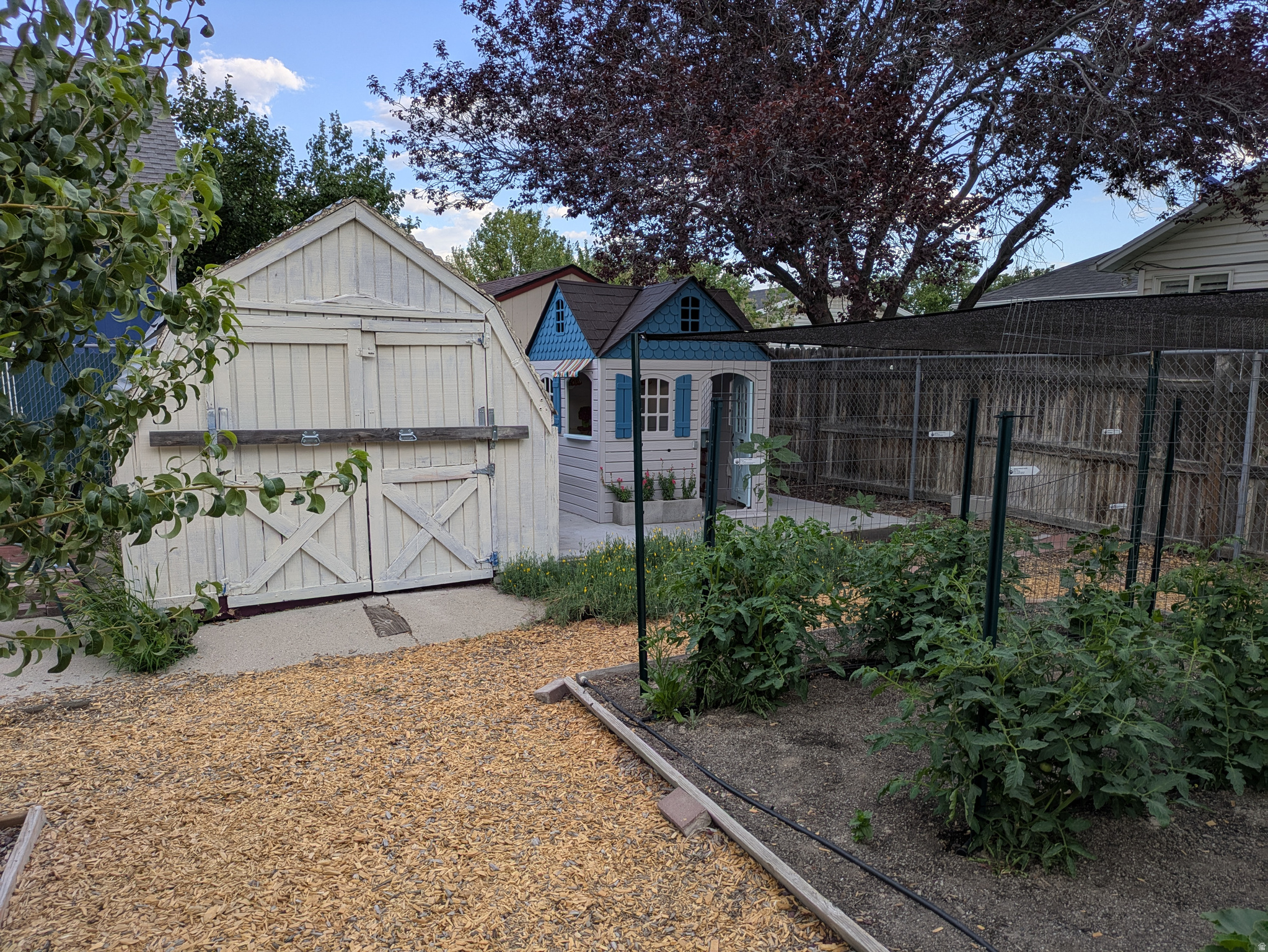 RIVERVIEW EAST - Residential