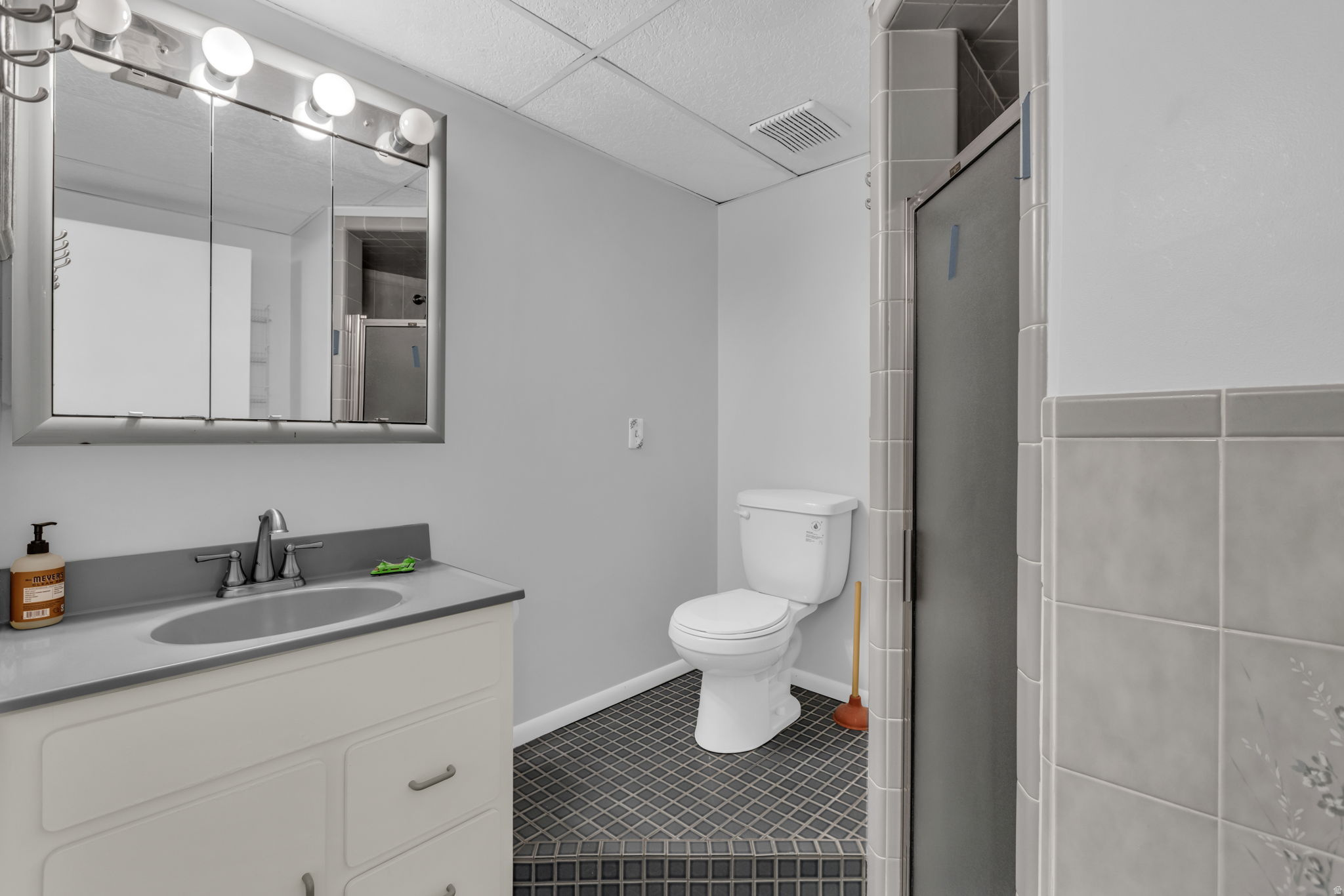 RIVERVIEW EAST - Residential