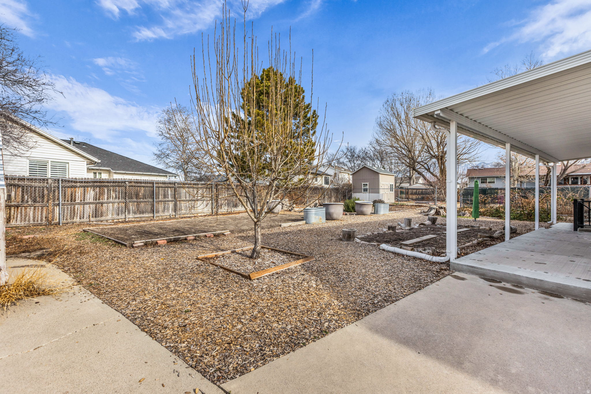 RIVERVIEW EAST - Residential