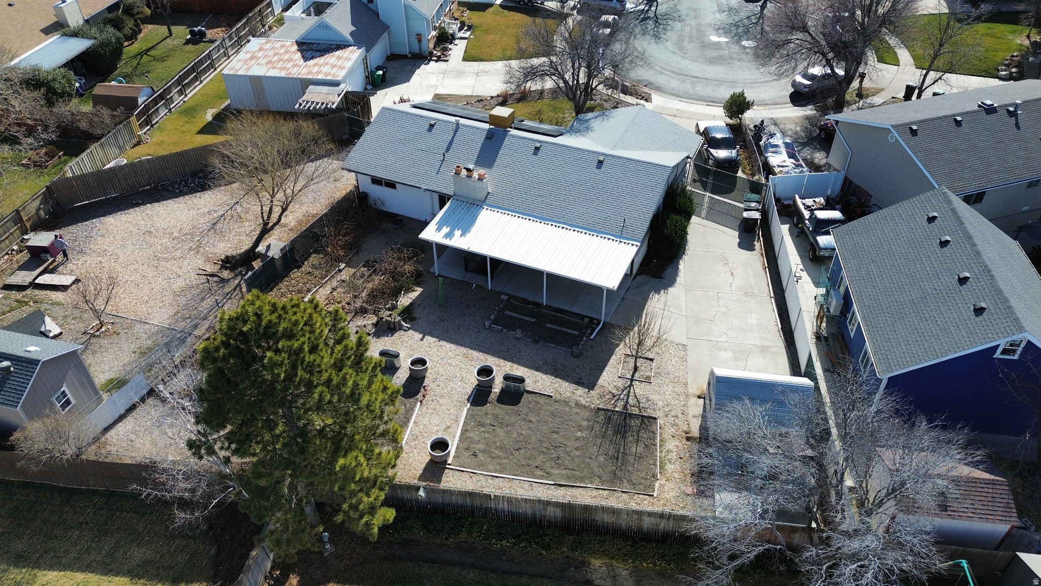 RIVERVIEW EAST - Residential