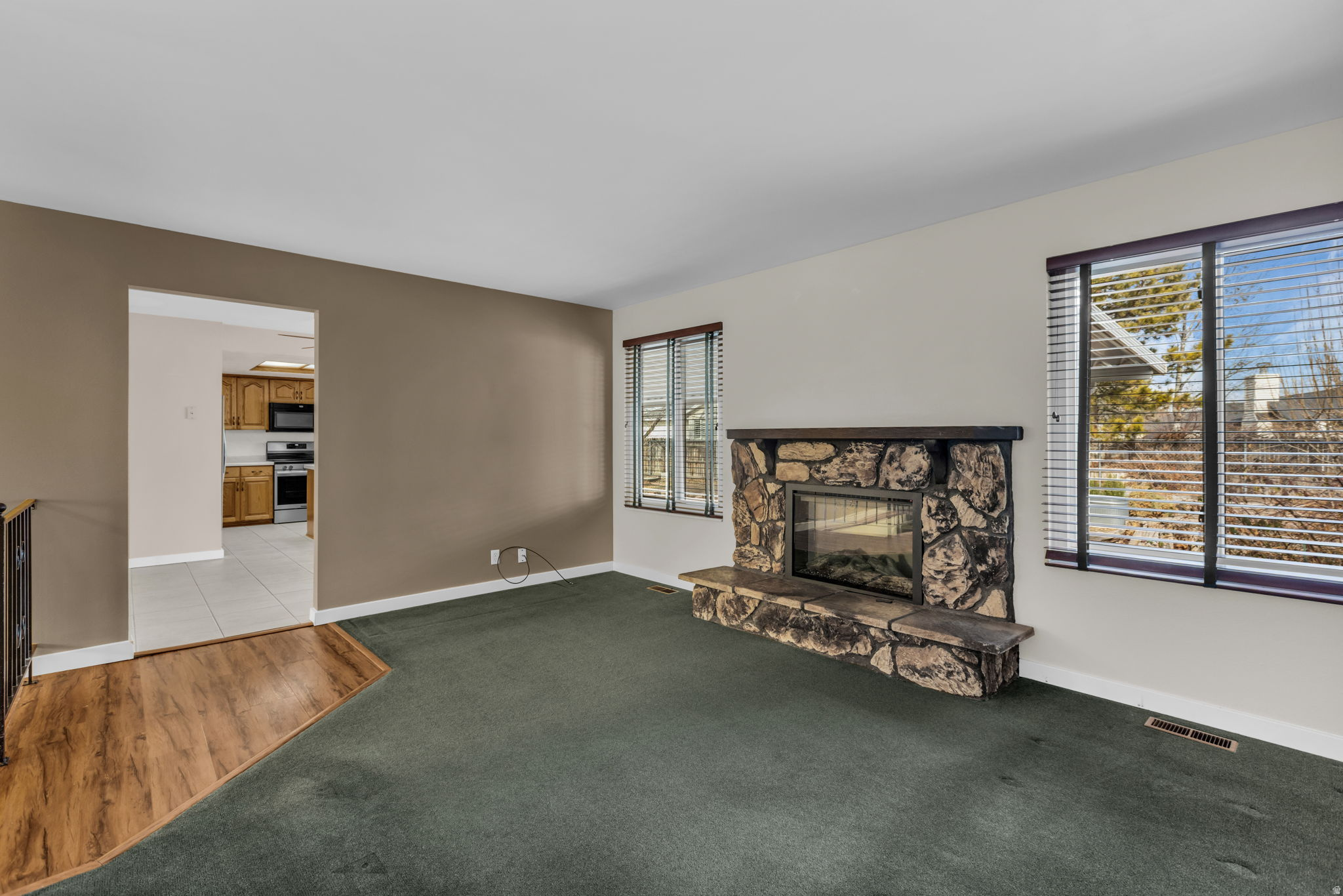 RIVERVIEW EAST - Residential