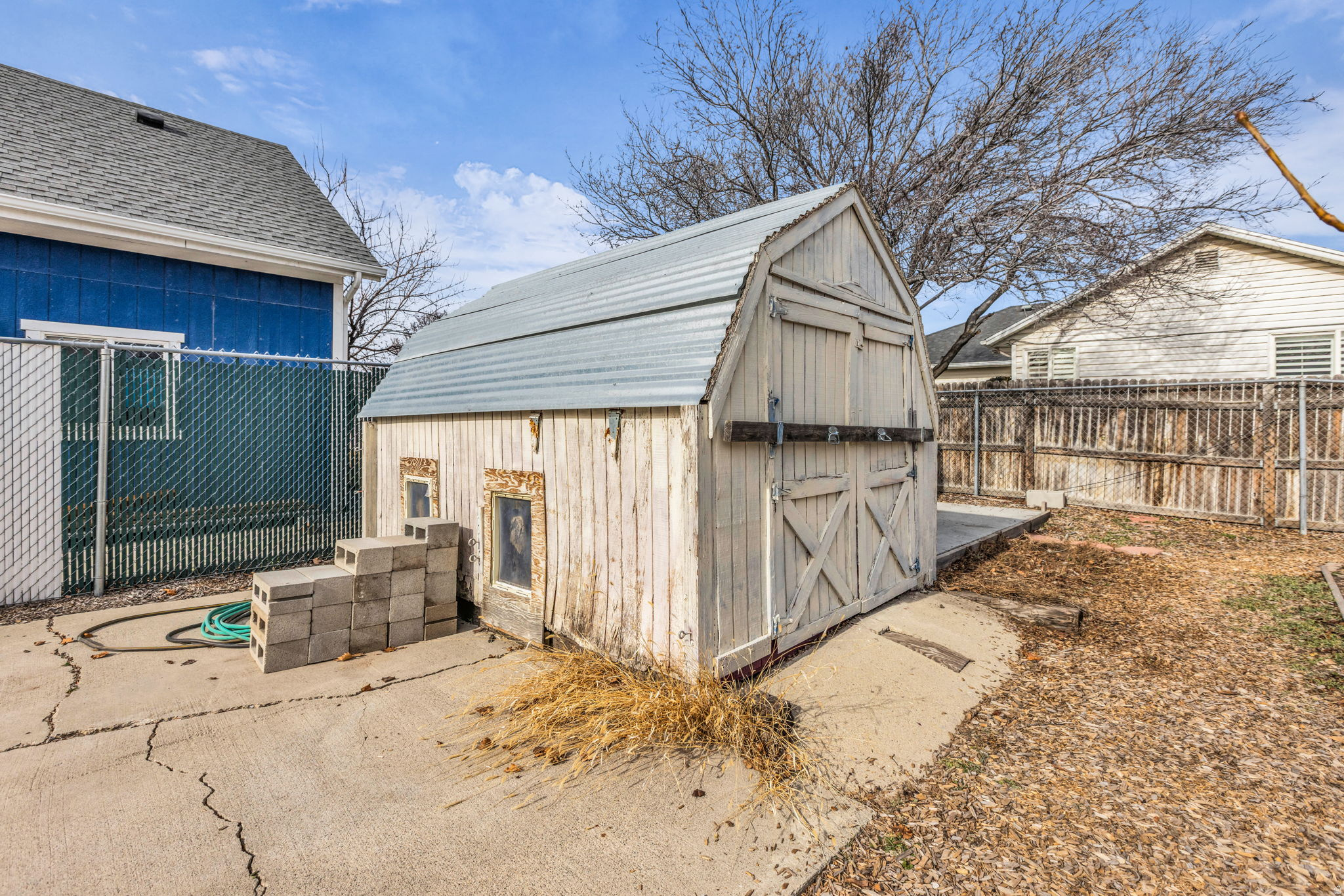 RIVERVIEW EAST - Residential