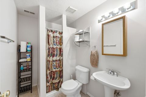 Tiny photo for 1228 E 3225 N, Layton, UT 84040 (MLS # 2166487)