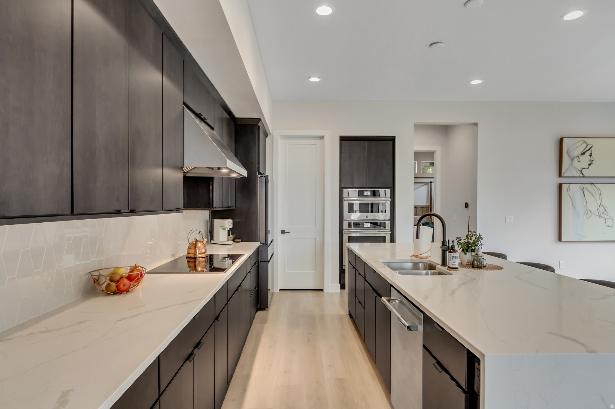 CANYON POINT - Residential