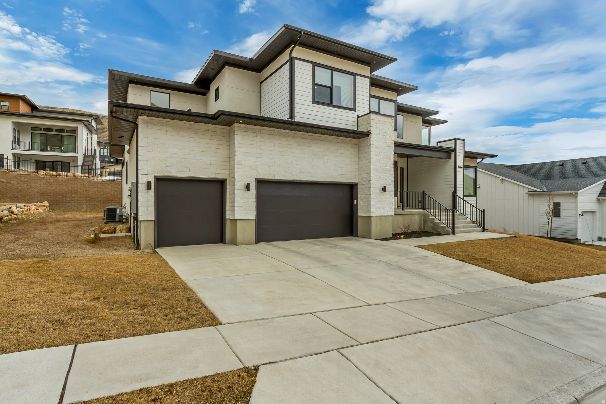 CANYON POINT - Residential