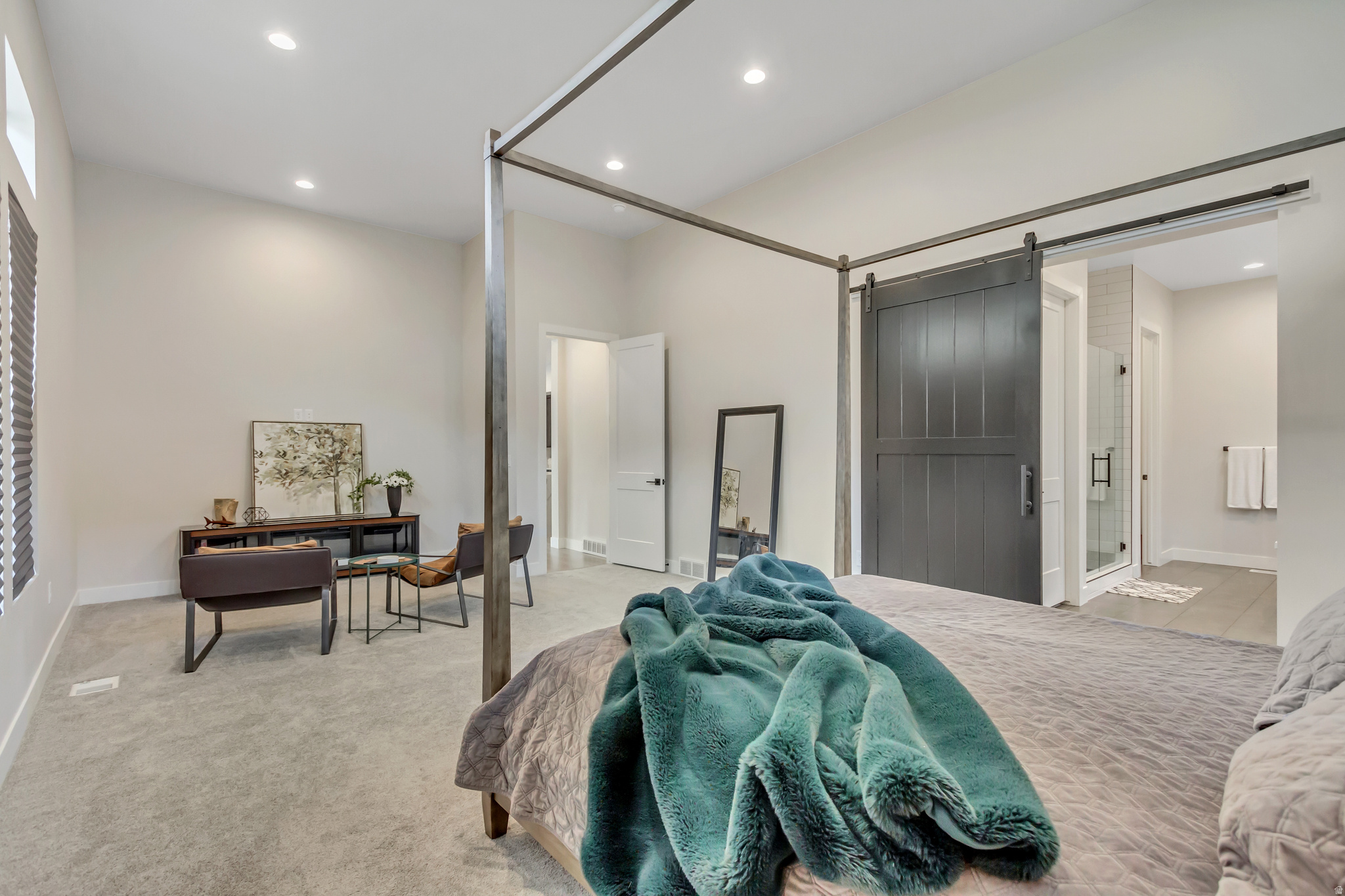 CANYON POINT - Residential