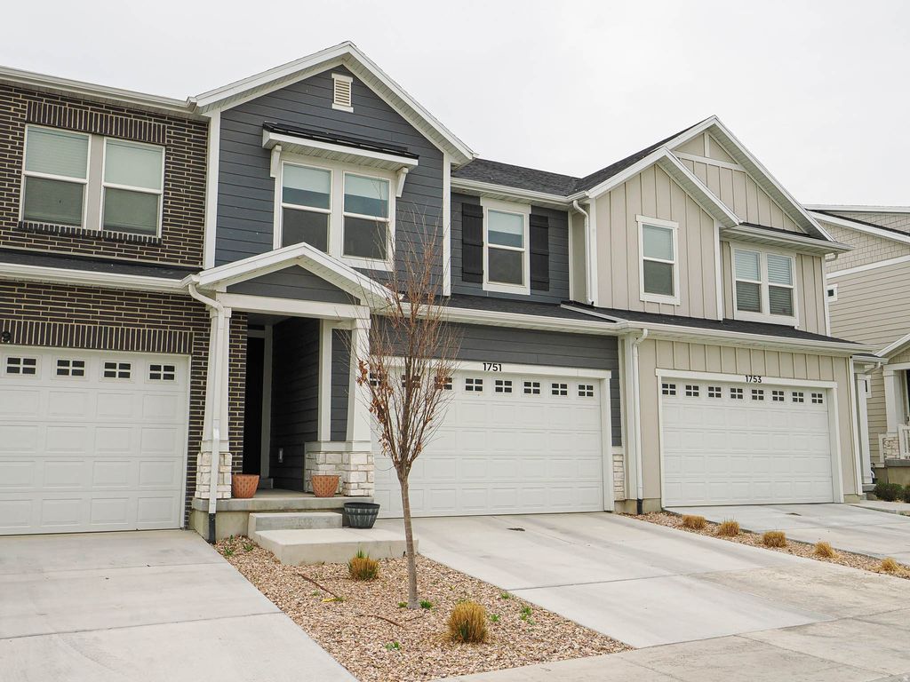 Photo of 1751 N BLAZE LN, Saratoga Springs, UT 84045 (MLS # 2146051)