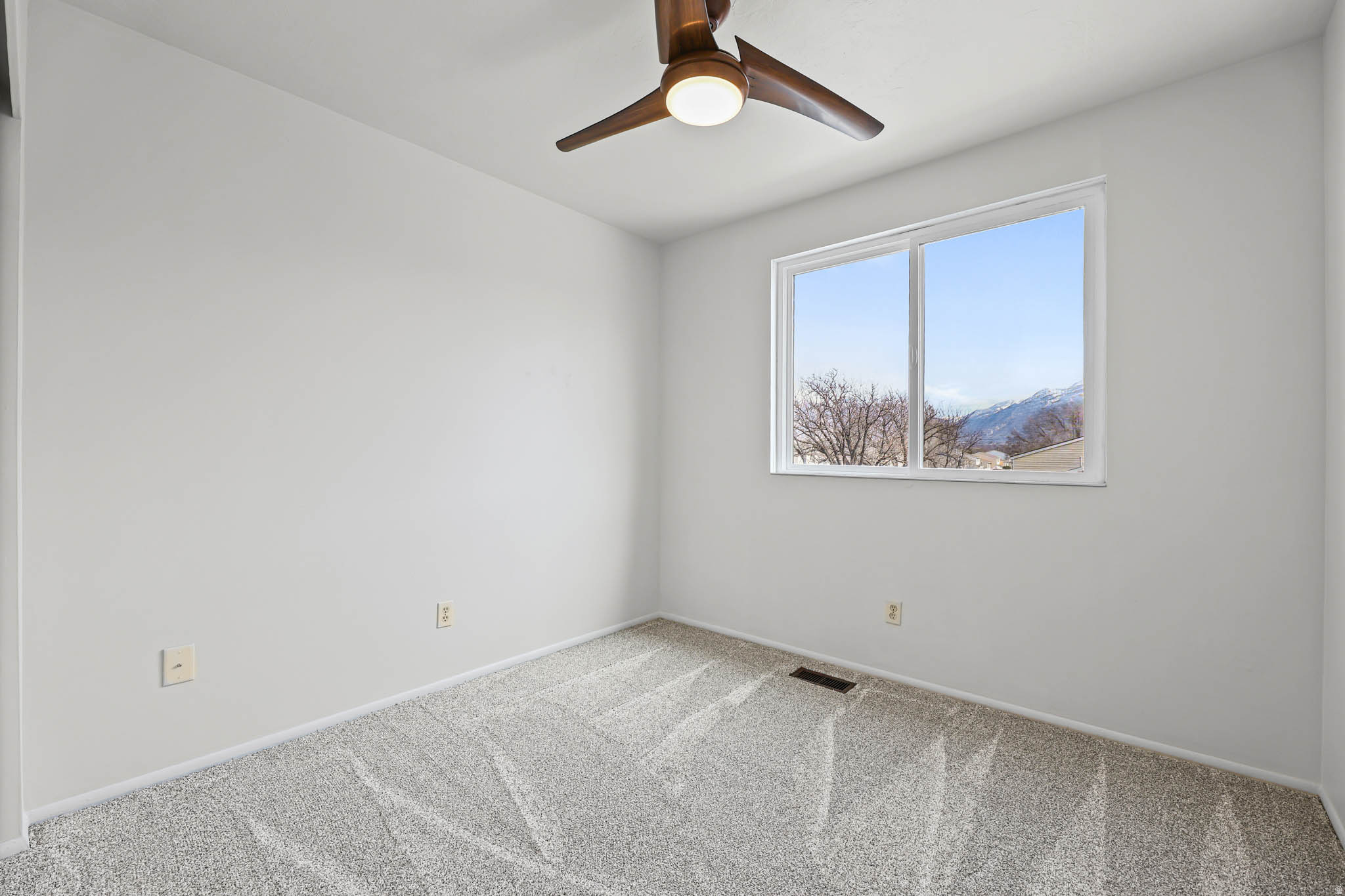 TWIN OAKS II - Residential Income