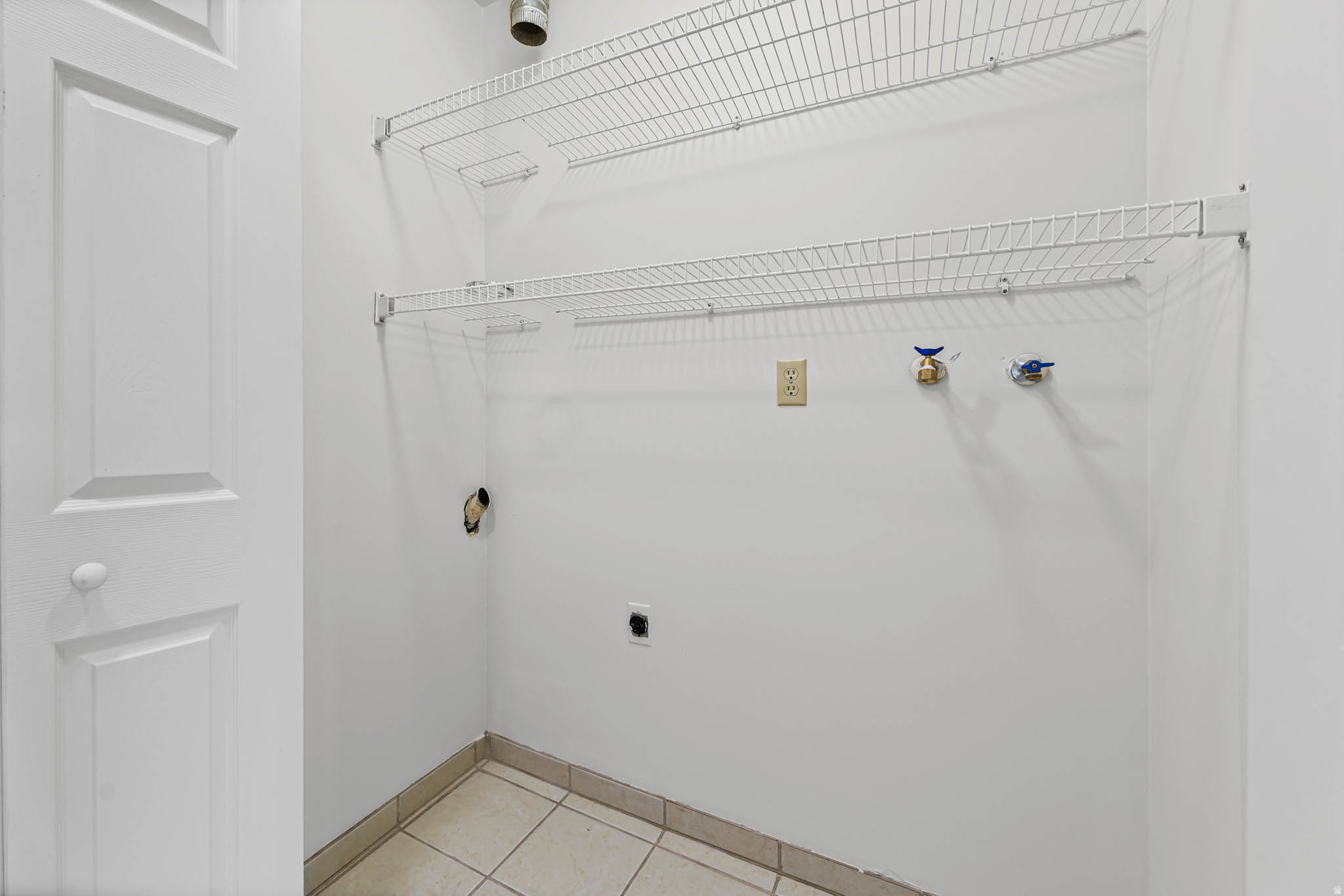 TWIN OAKS II - Residential Income