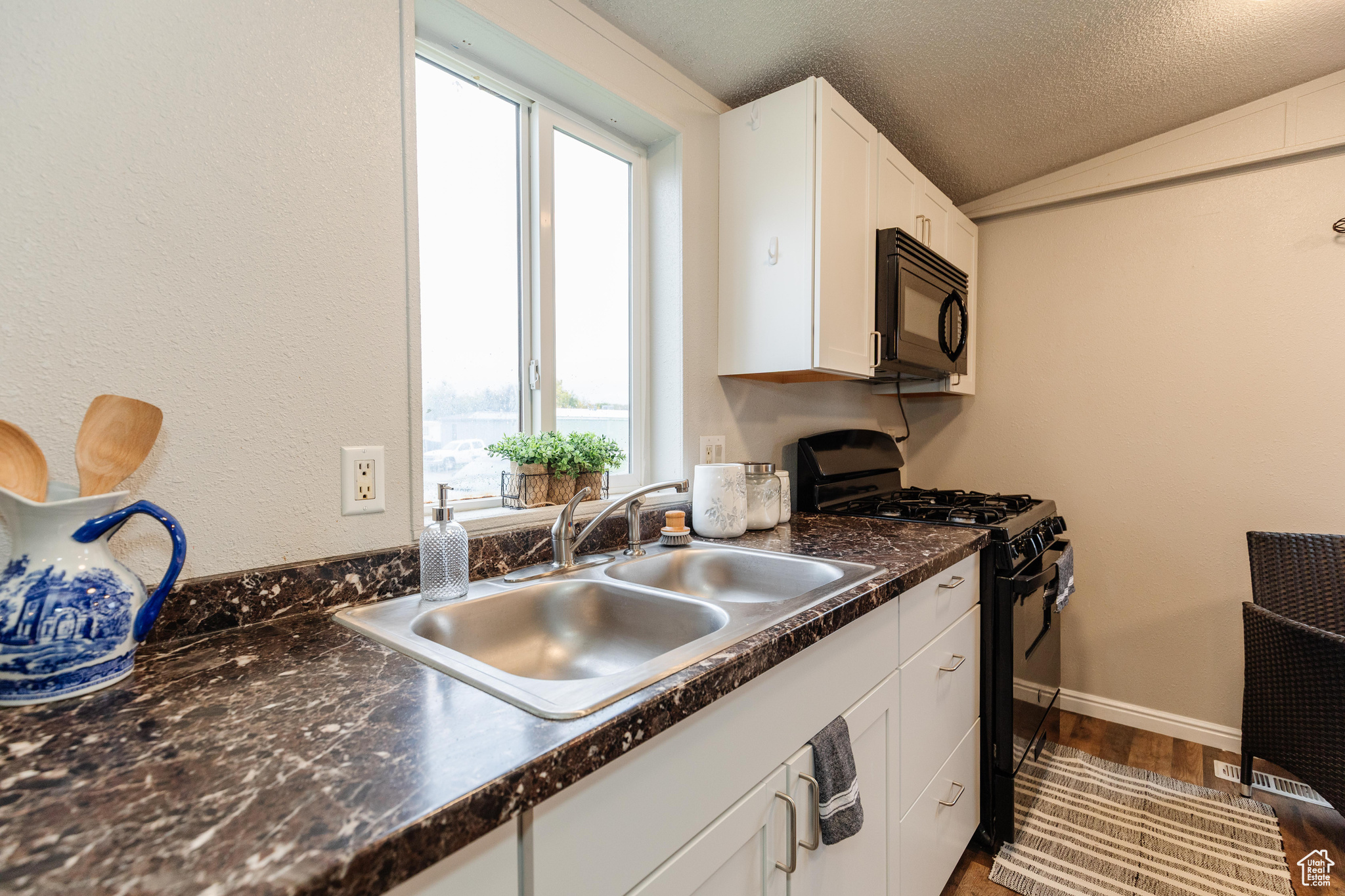 LOGAN RIVER ESTATES - Residential