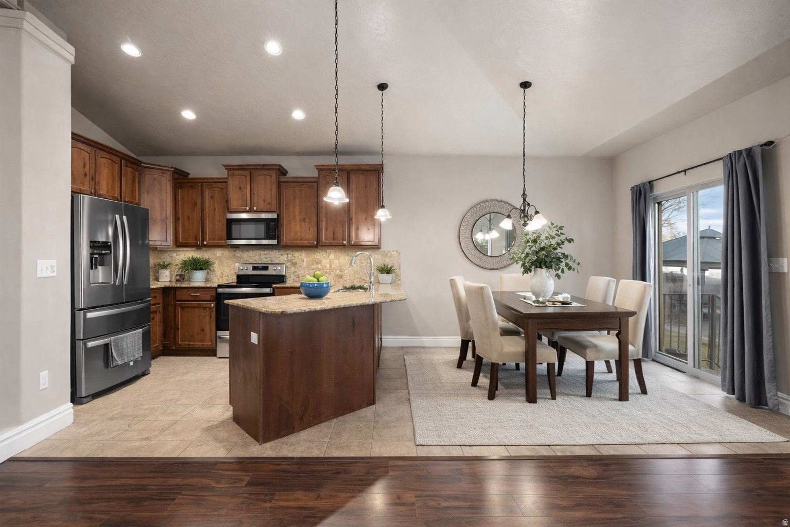 ROSE CREEK - Residential