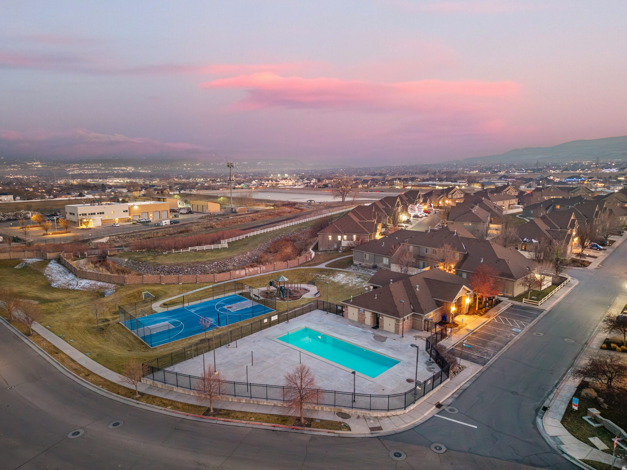 ROSE CREEK - Residential