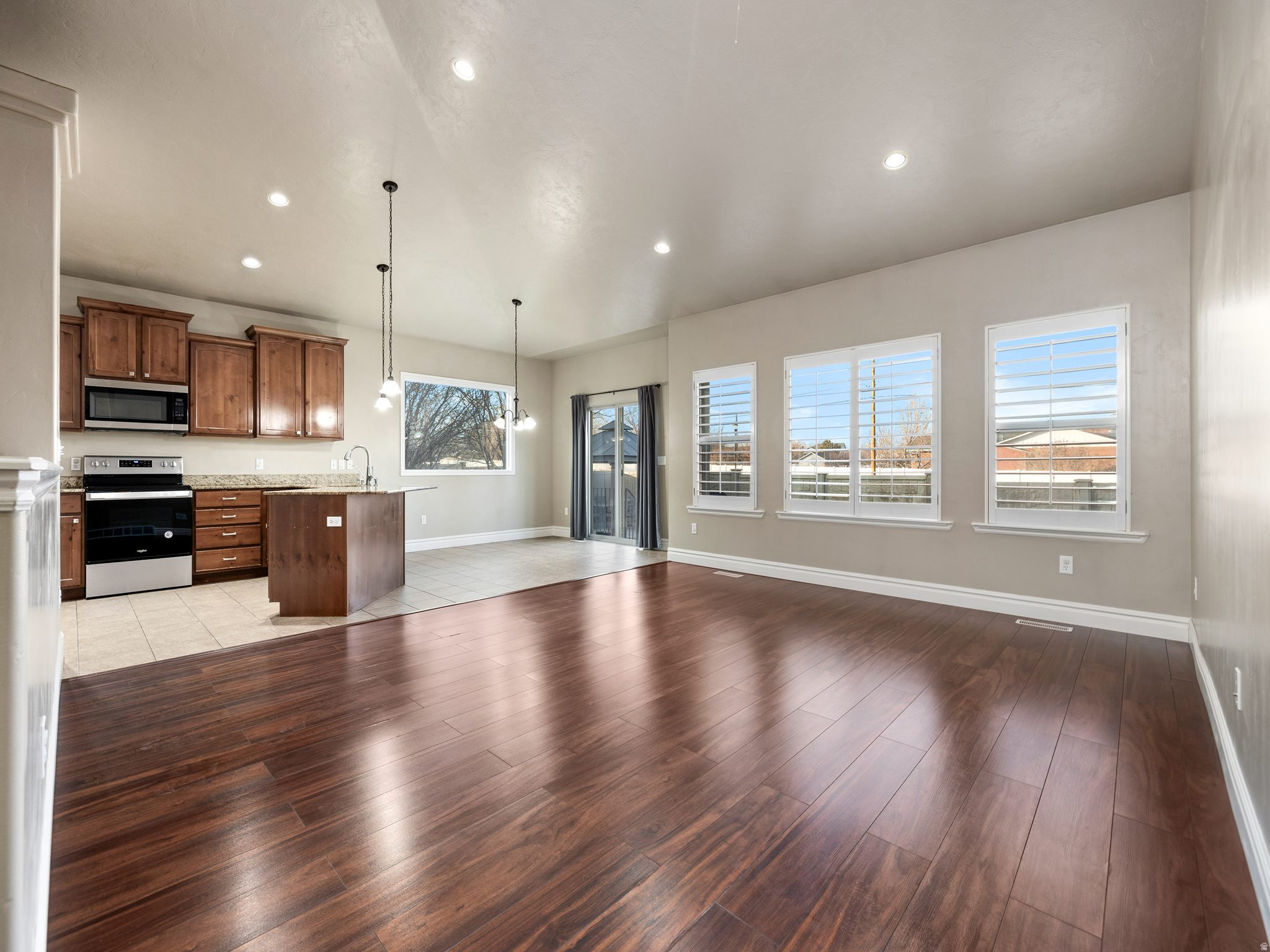 ROSE CREEK - Residential