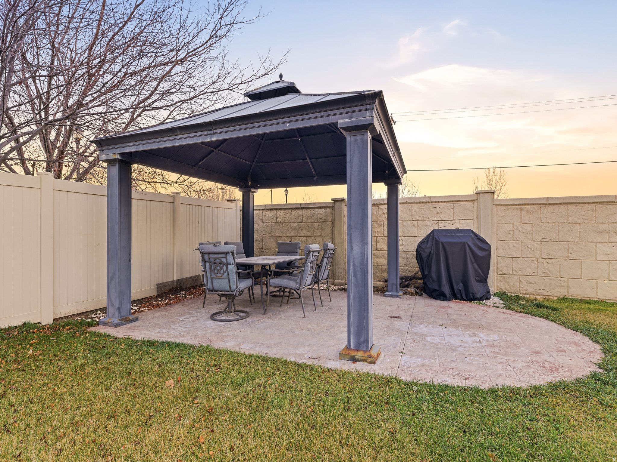 ROSE CREEK - Residential