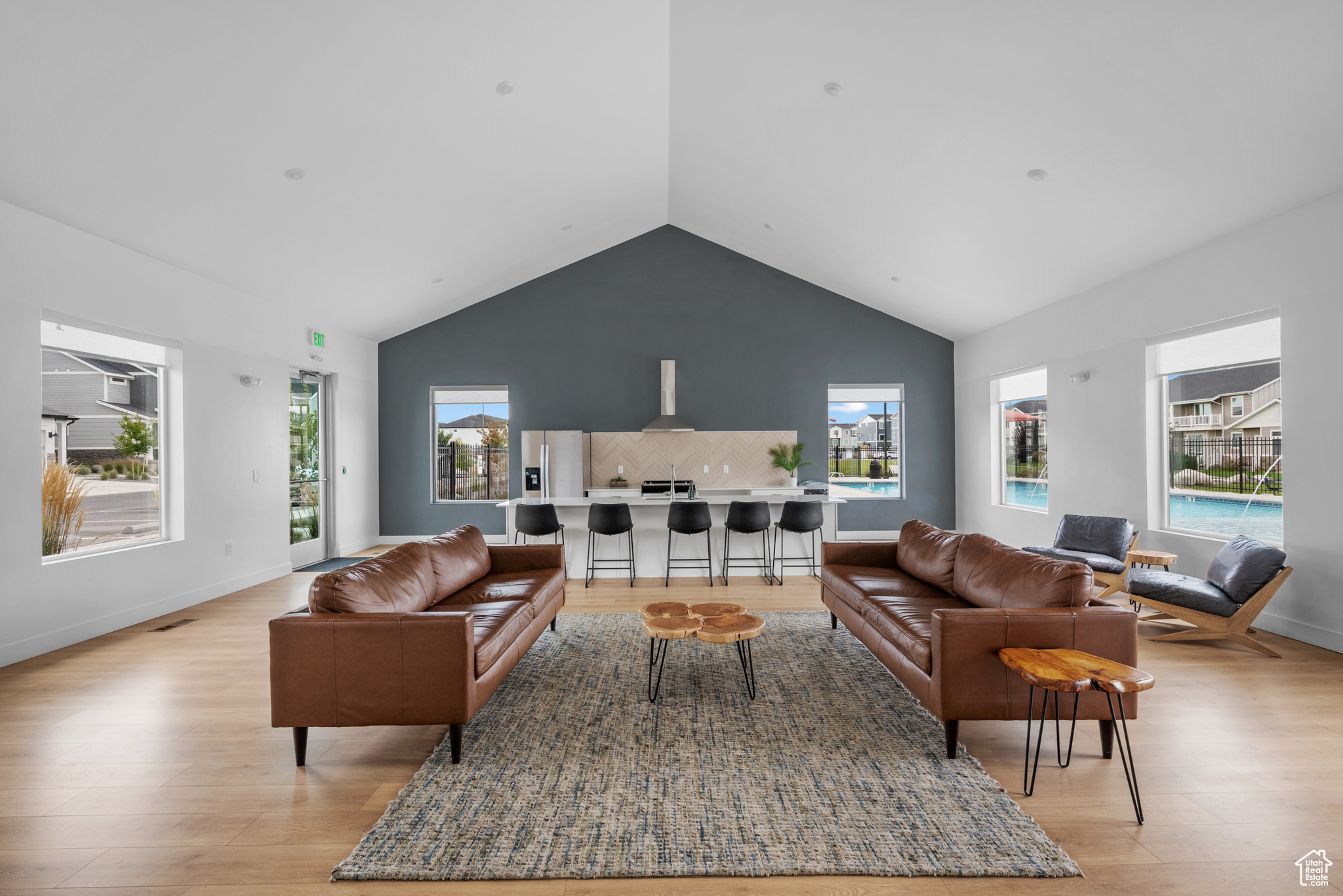 EAGLE POINT TOWNHOME - Residential