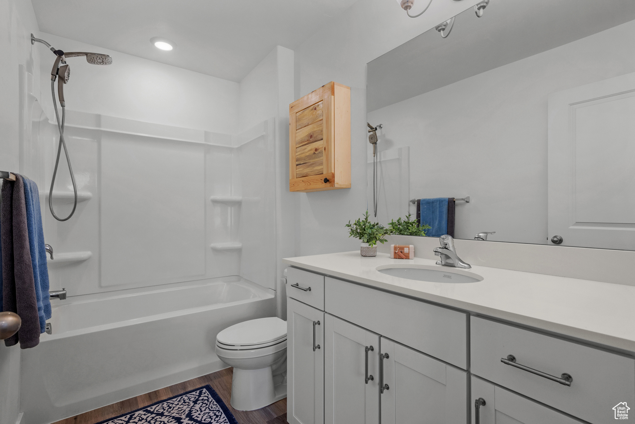 EAGLE POINT TOWNHOME - Residential