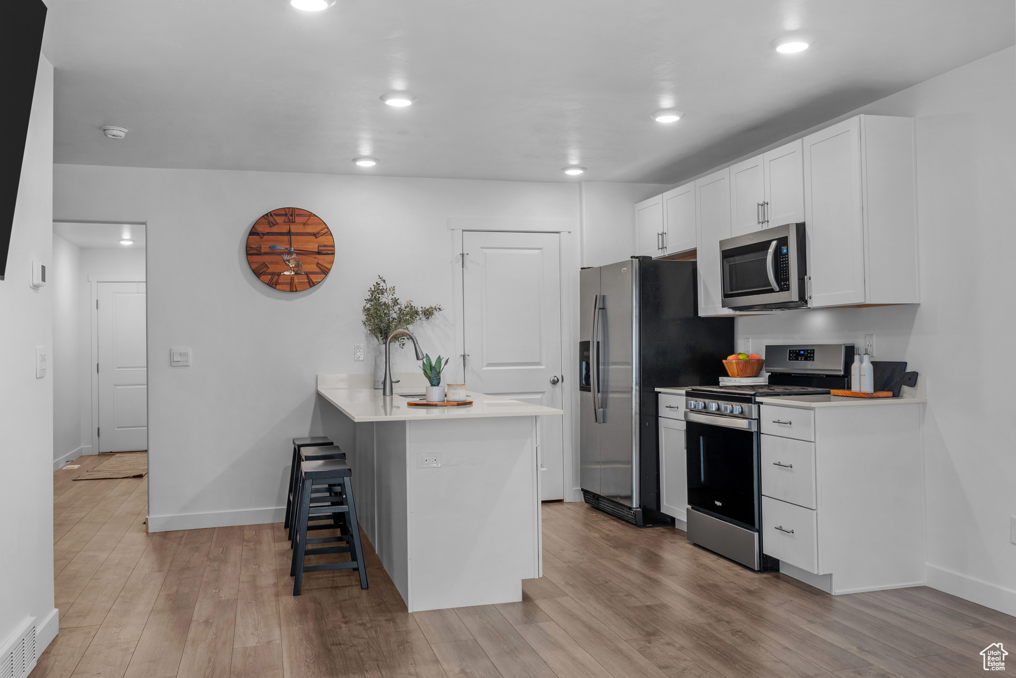 EAGLE POINT TOWNHOME - Residential