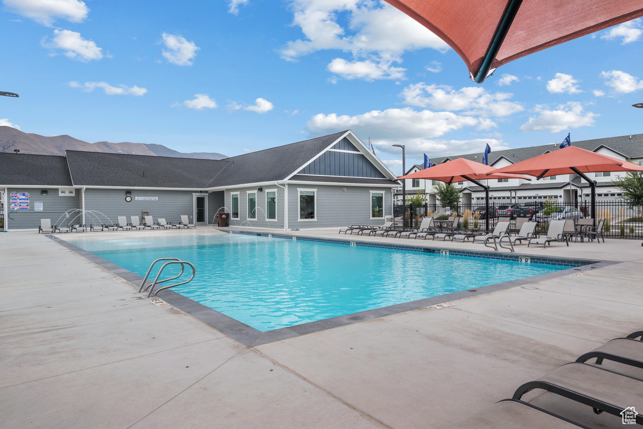 EAGLE POINT TOWNHOME - Residential